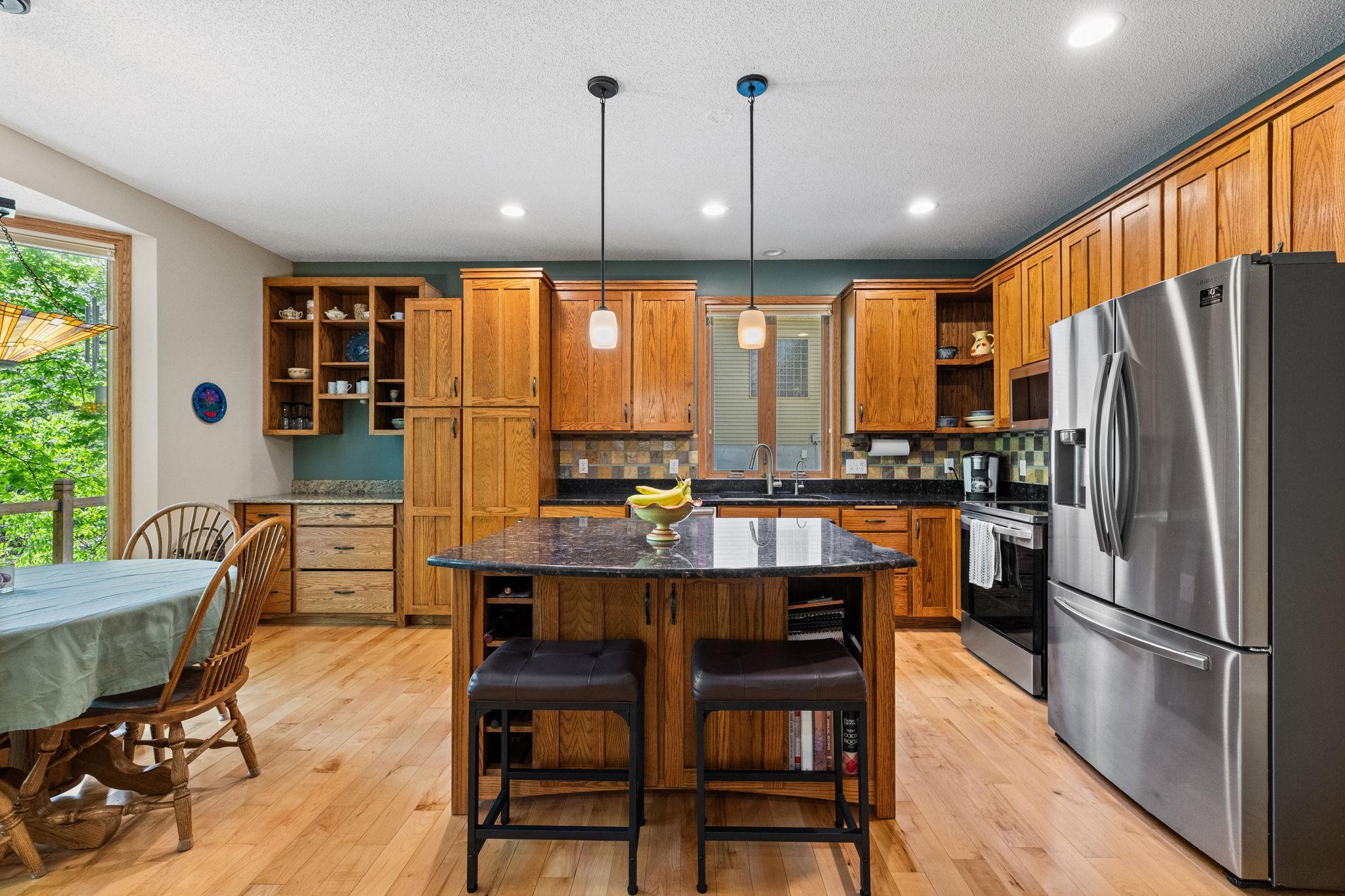 SS appliances and granite counters