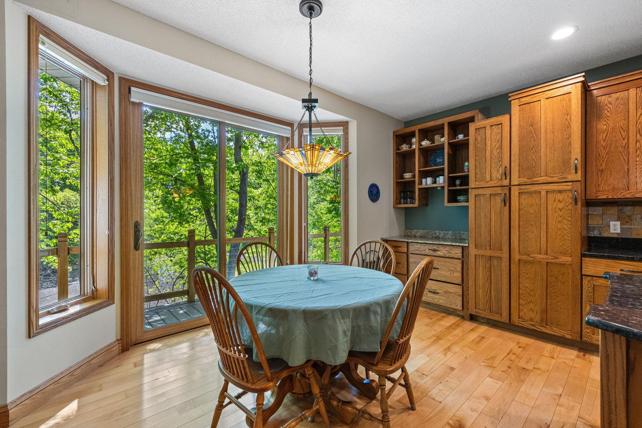 informal dining