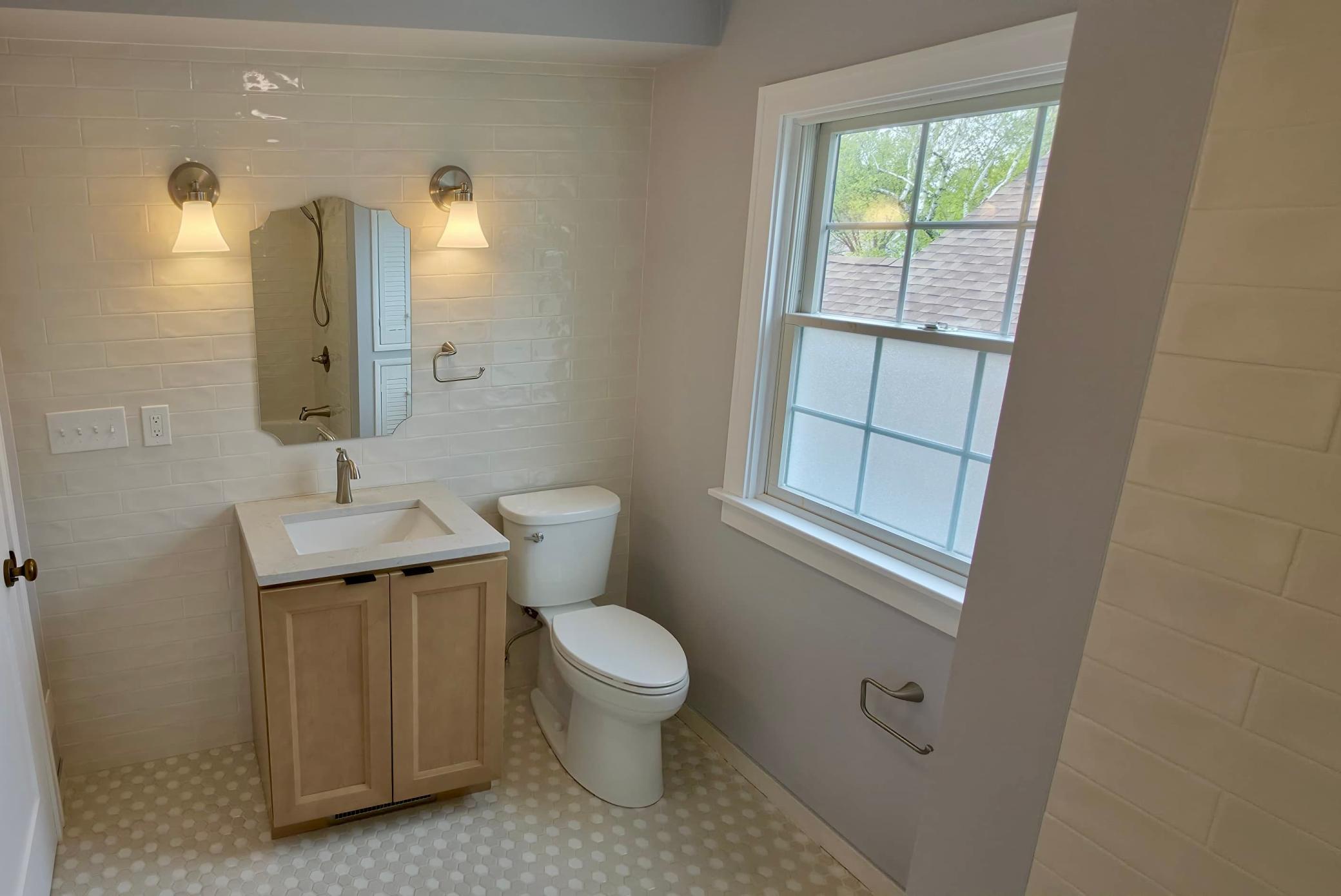 Newly remodeled full bath