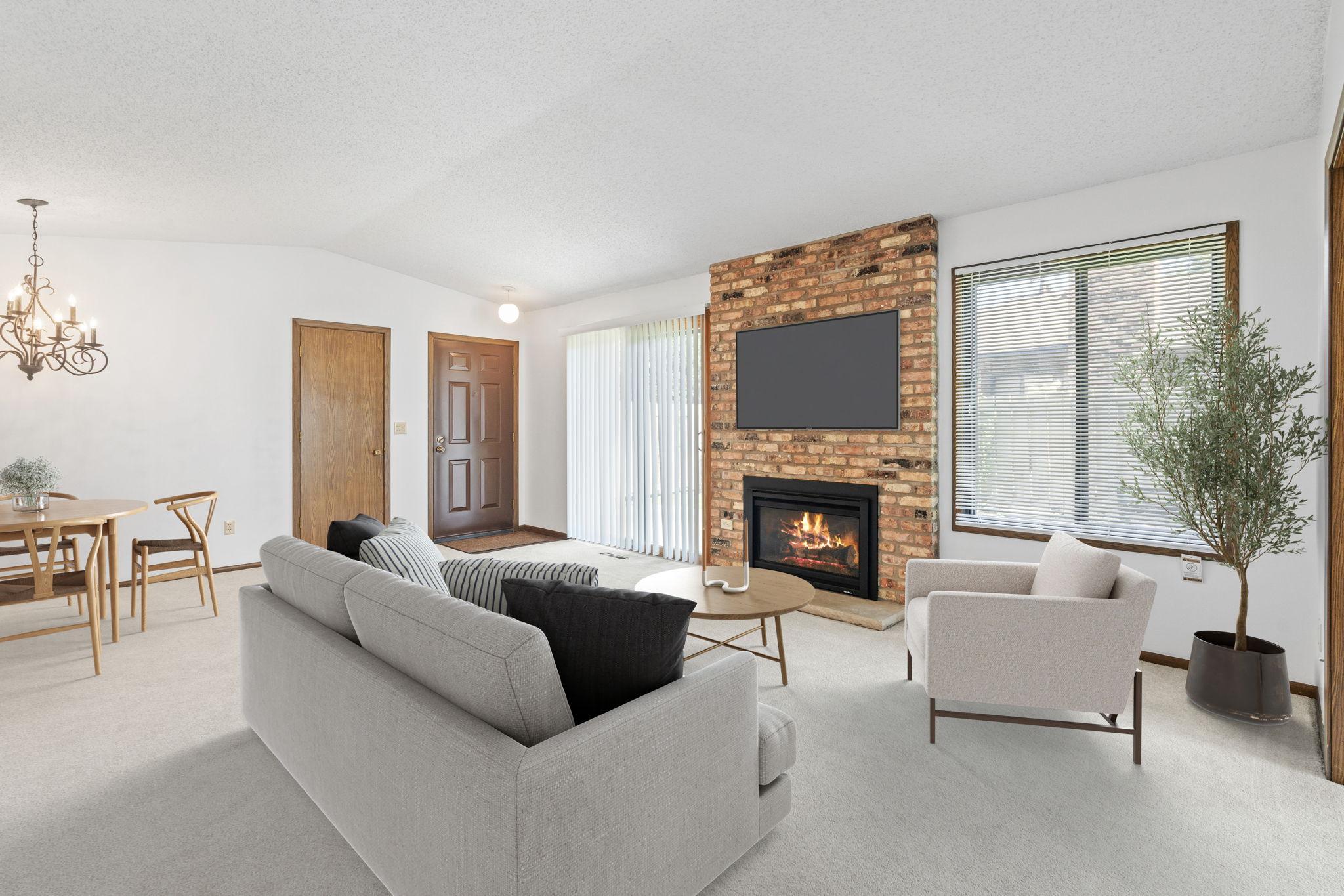 1164 Xene Ln N Virtual Staging