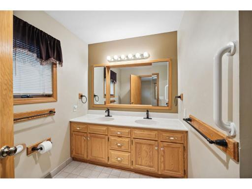 2019 High Drive, Sauk Rapids, MN 56379