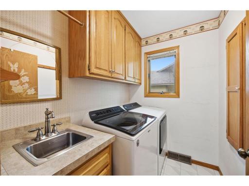 2019 High Drive, Sauk Rapids, MN 56379