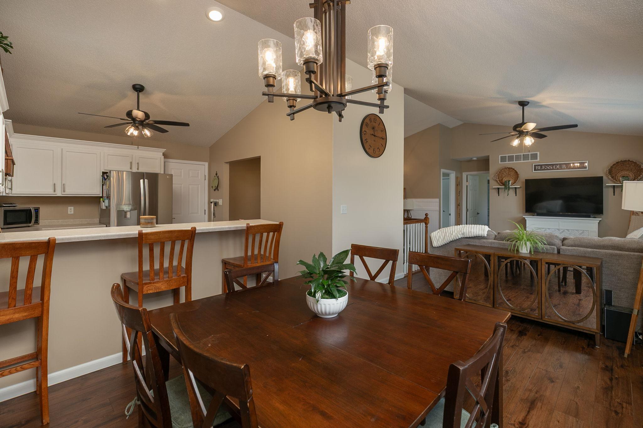 10-web-or-mls-10-Dining Room.jpg