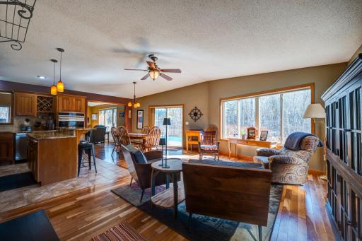 PANA7238_39_40_41_42_43_44Taylor_Interior.jpg