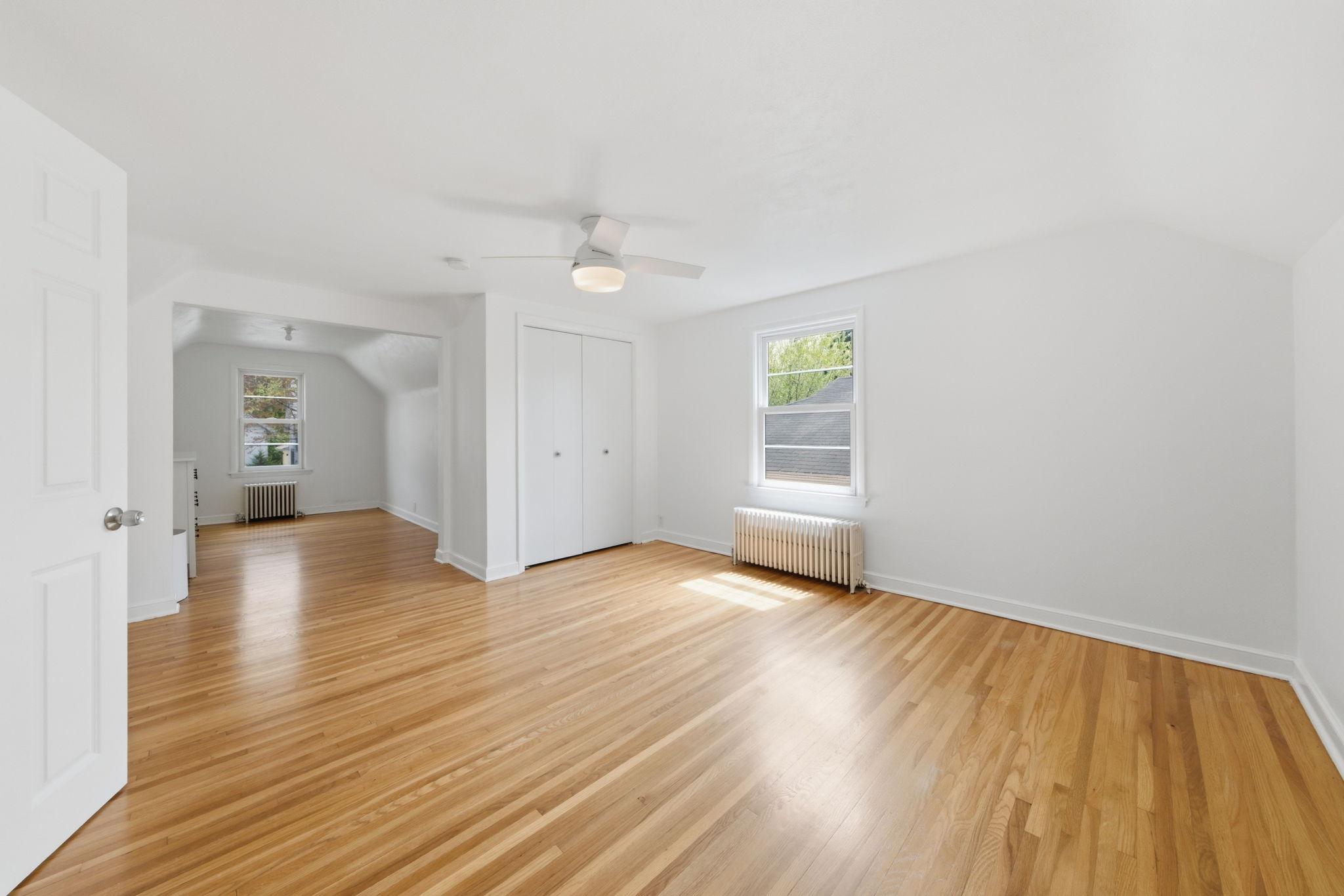 upper level 3rd bedroom with annex