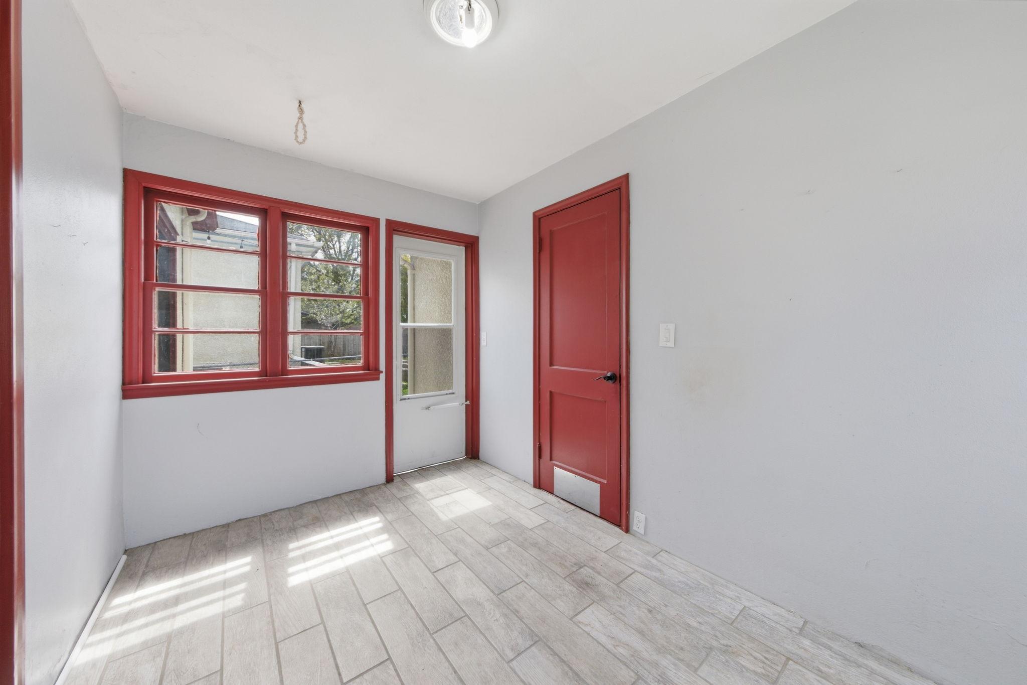 Main floor breezeway