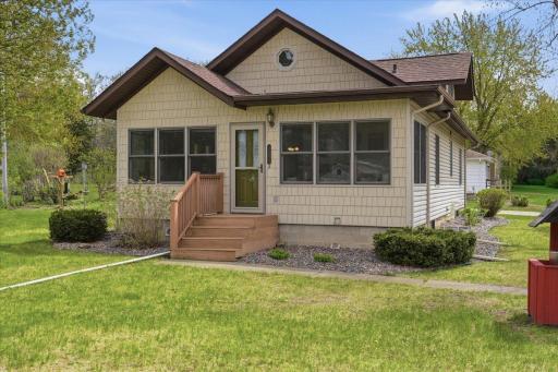 Welcome home to this delightful bungalow!