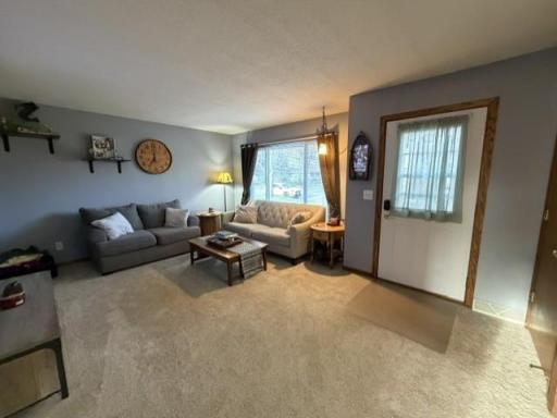 608 S Donnelly Avenue, Litchfield, MN 55355