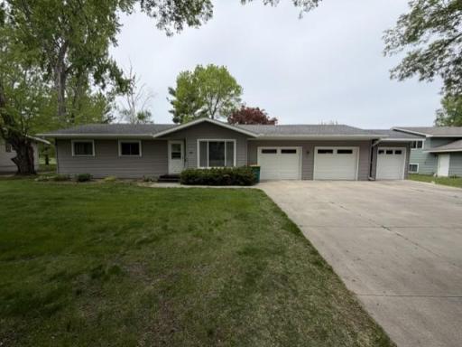 608 S Donnelly Avenue, Litchfield, MN 55355