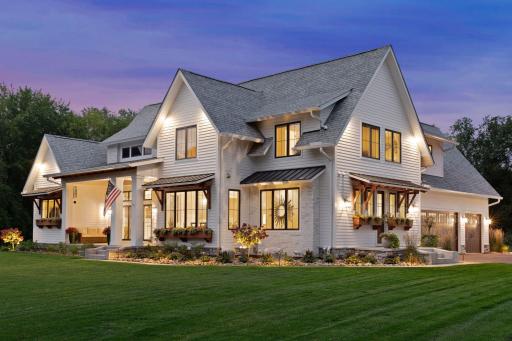 4900 Lakeview Drive, Edina, MN 55424
