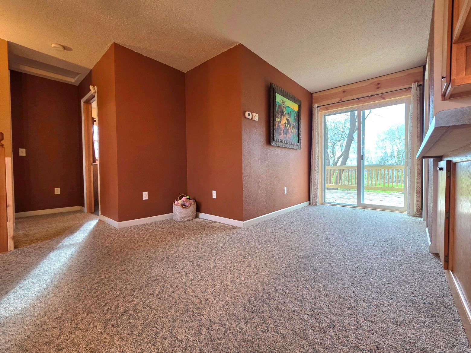 Dining area & exit to back deck