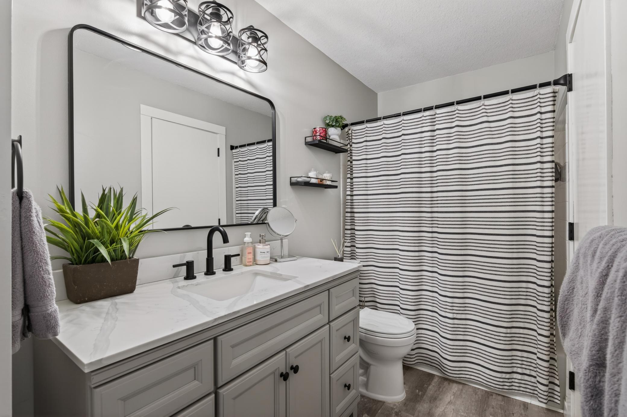 Main Floor Bathroom
