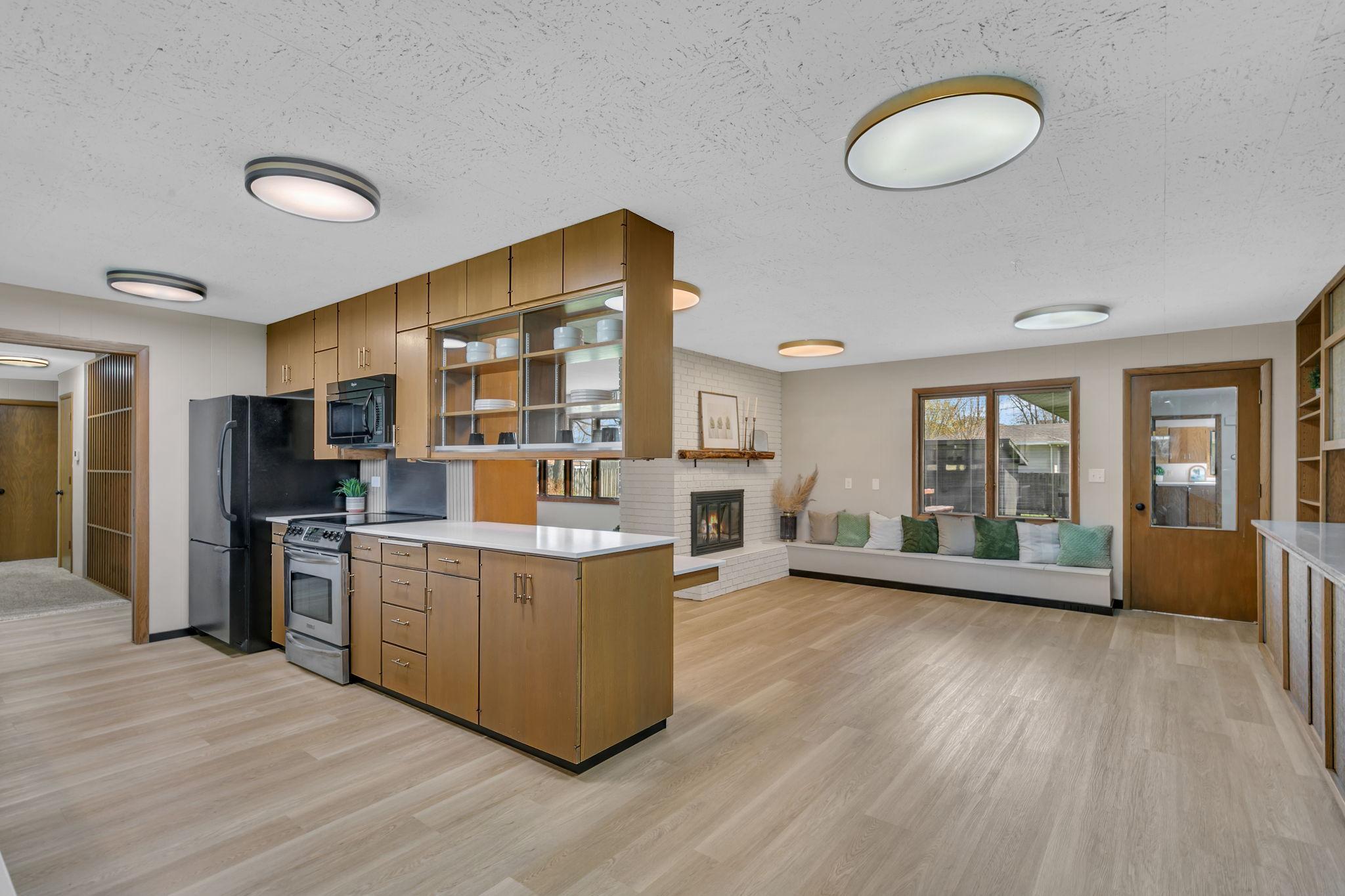 Side entry from the porch or garage access has you entering an open concept, spacious and functional.