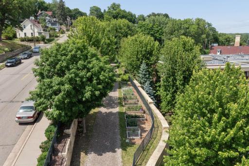 SWM private gardens