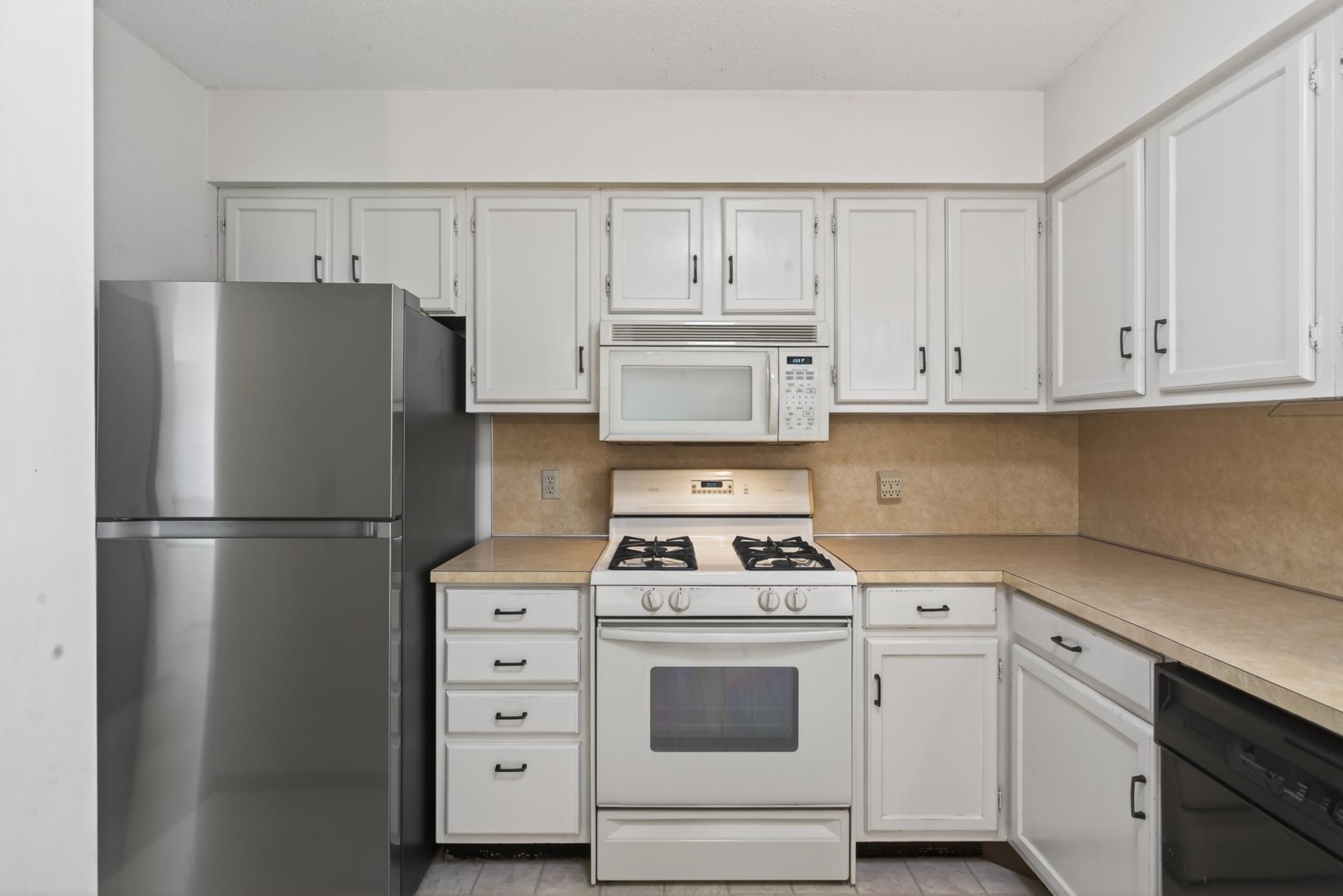 Main level: kitchen