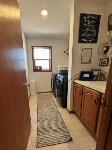 Main floor laundry, very convenient location