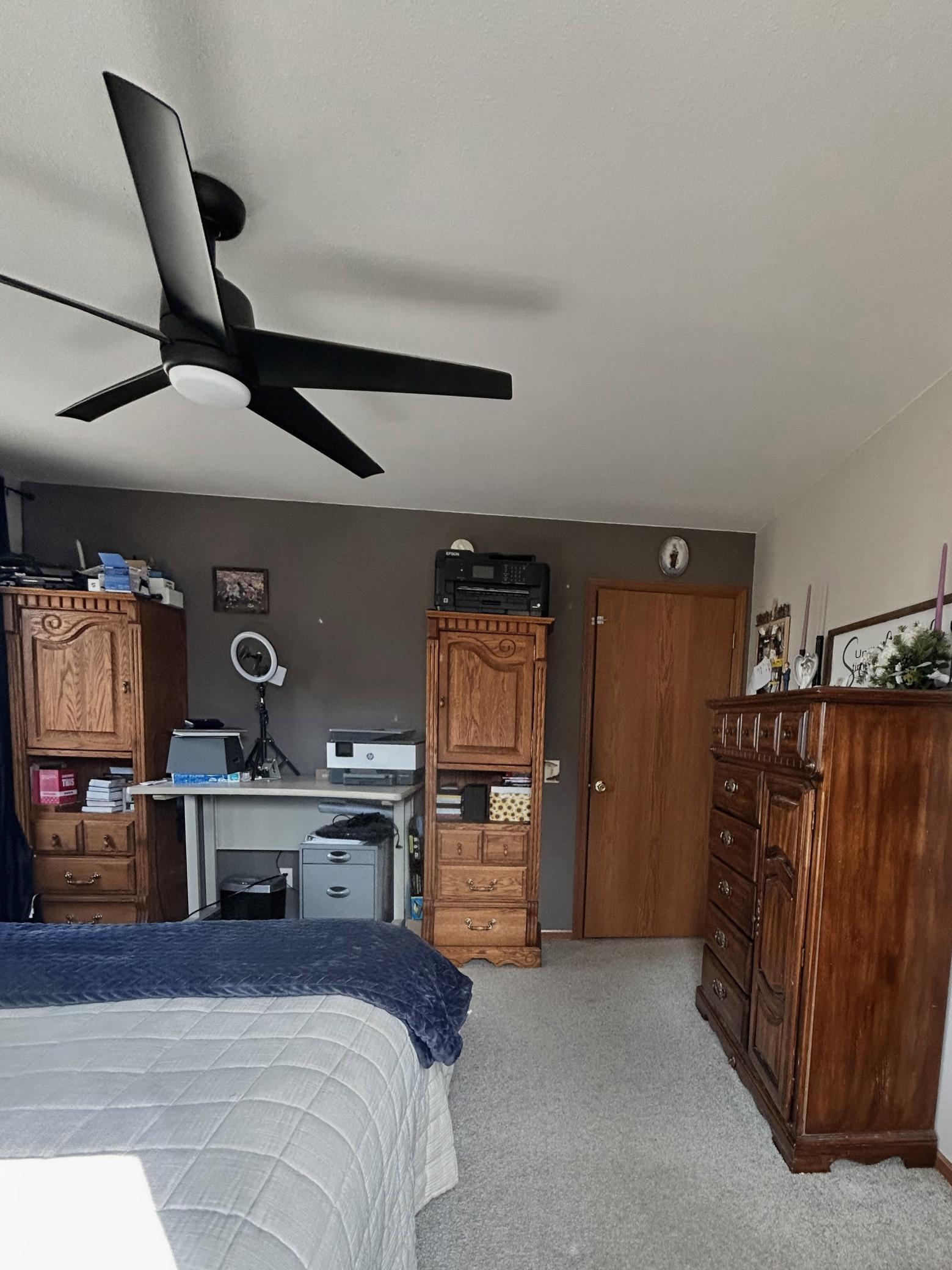 Primary bedroom suite, with walk in closet, jetted tub, separate shower, great views, lots of space