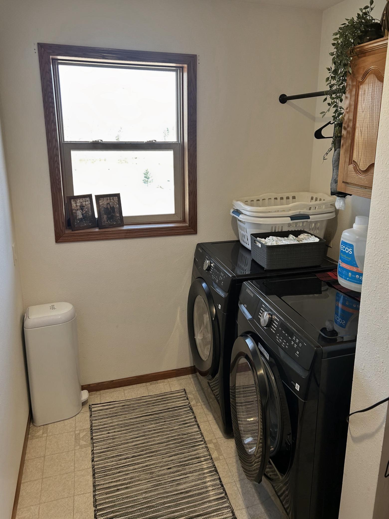 Main floor laundry, very convenient location