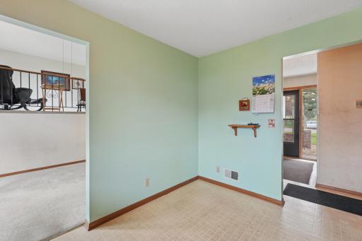 703 Cope Avenue W, Saint Paul, MN 55113