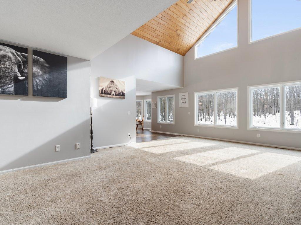 Large Picture Windows Making For a Grand View.jpg