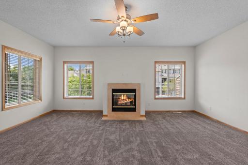 24-web-or-mls-18241 Kerrville Trail-112.jpg