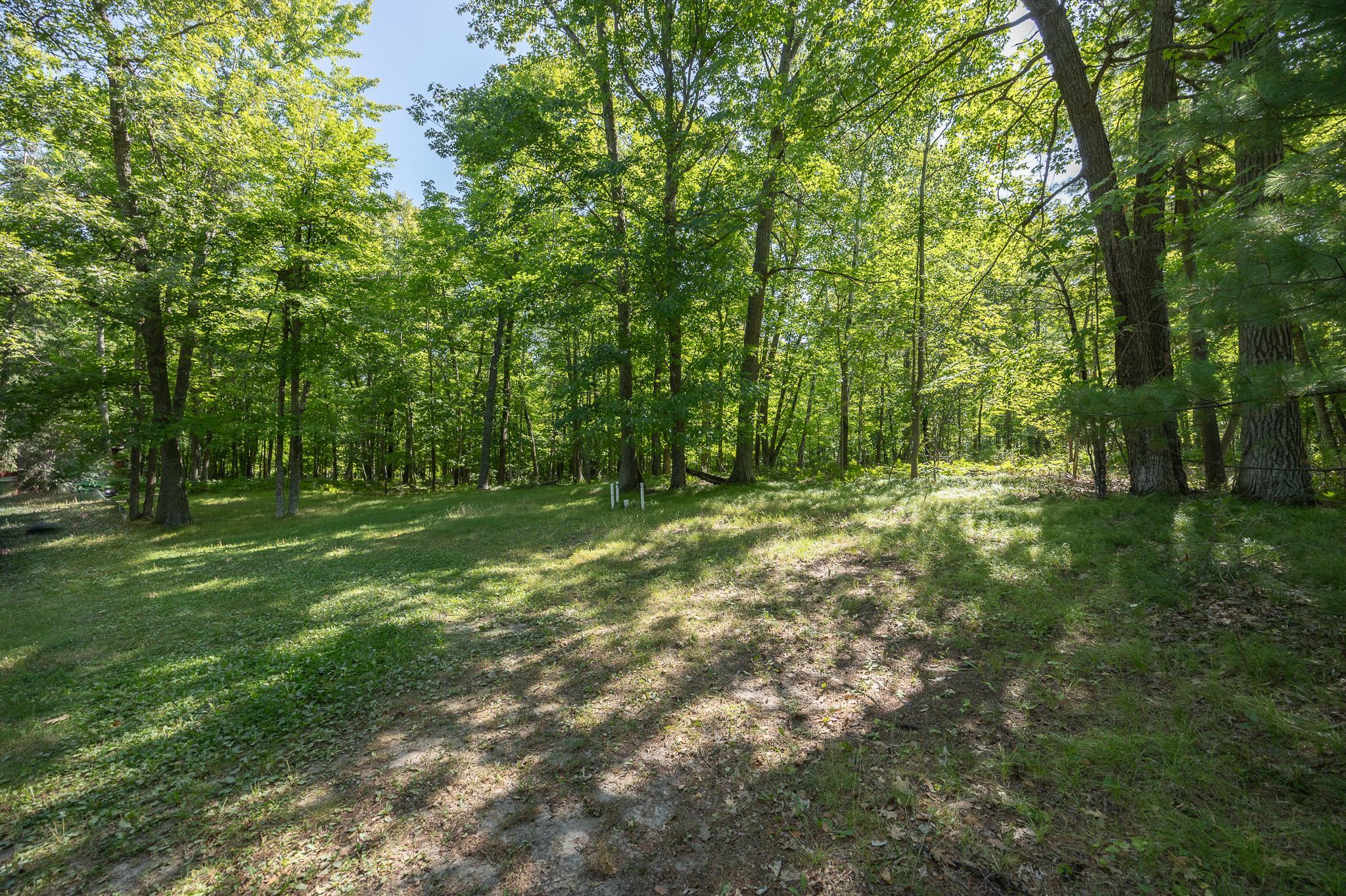 Large wooded lot