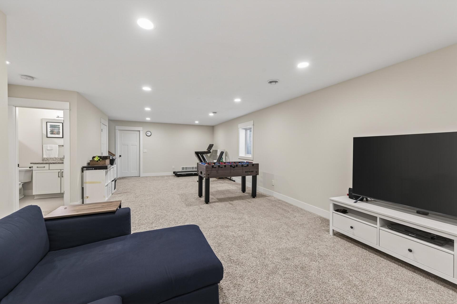 39_4456_43rd_Ave_S39_mls.jpg