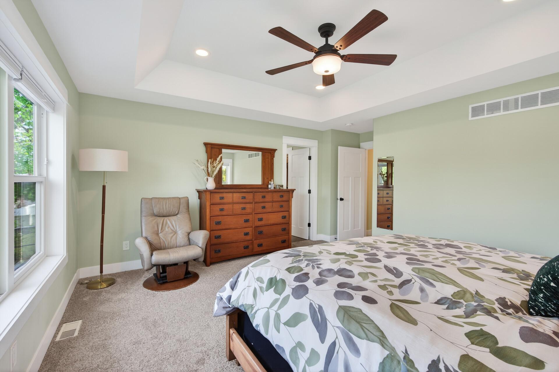 31_4456_43rd_Ave_S31_mls.jpg