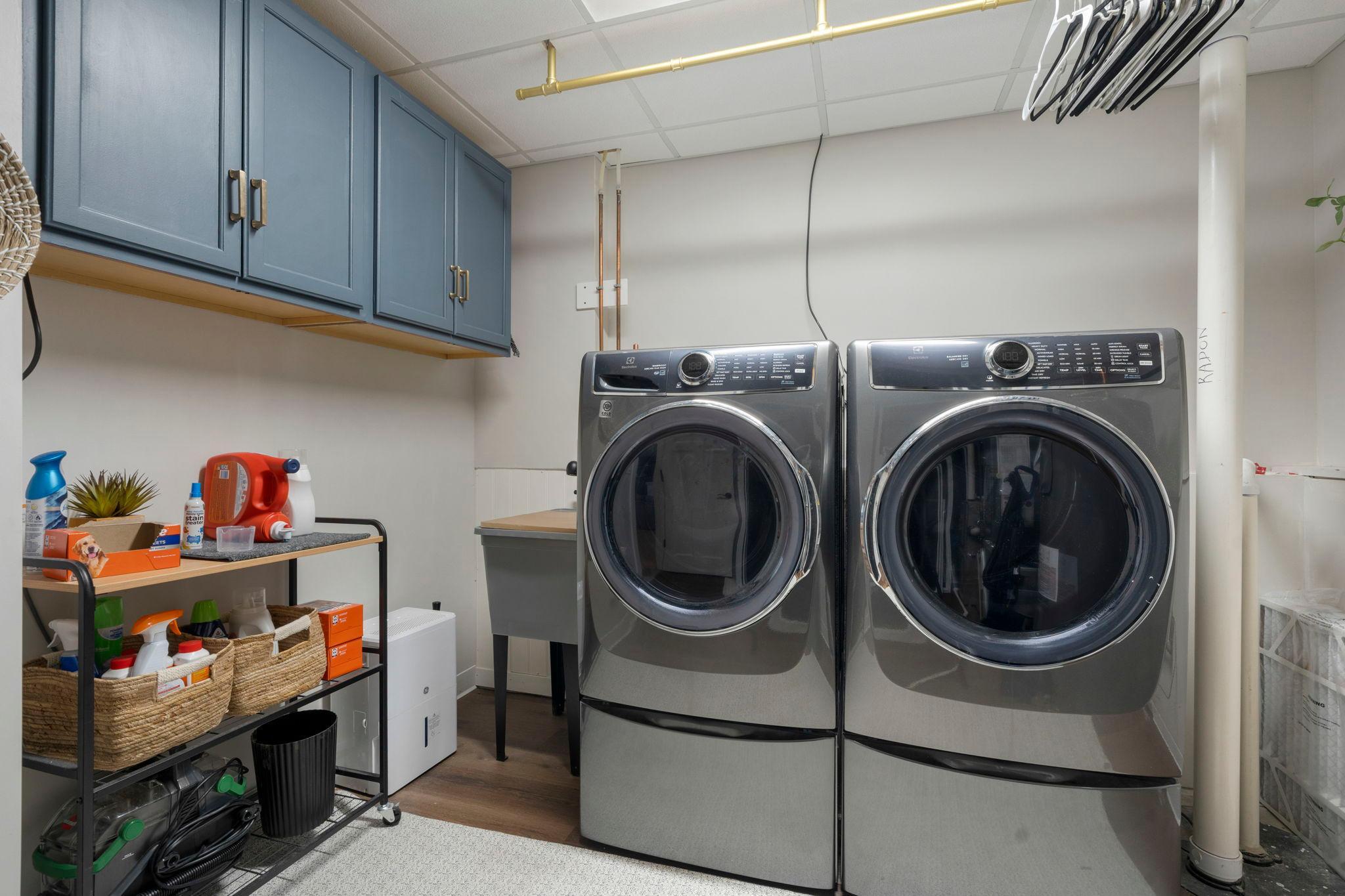 Lower level laundry