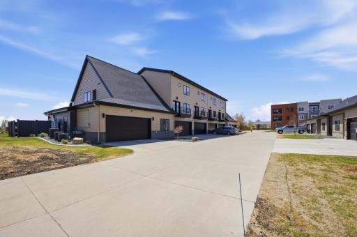 4158 Arthur Drive S, Fargo, ND 58104