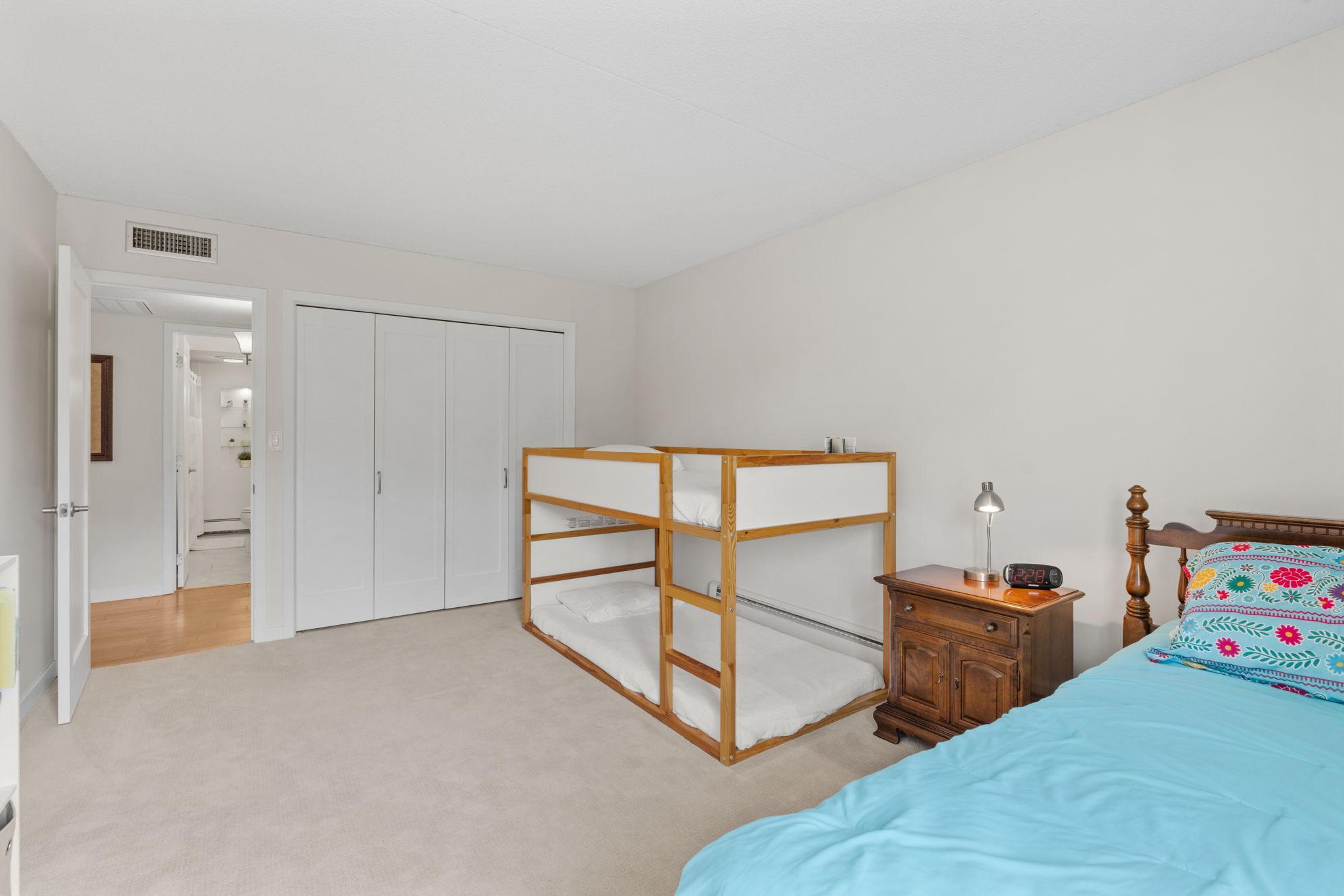 27-web-or-mls-2485 Lodin Ln E-27.jpg