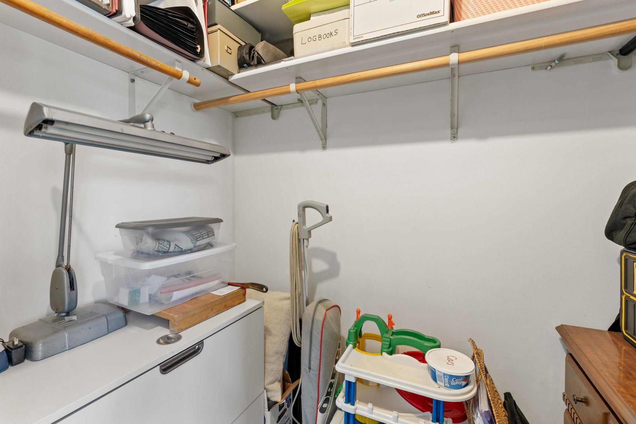 34-web-or-mls-2485 Lodin Ln E-34.jpg