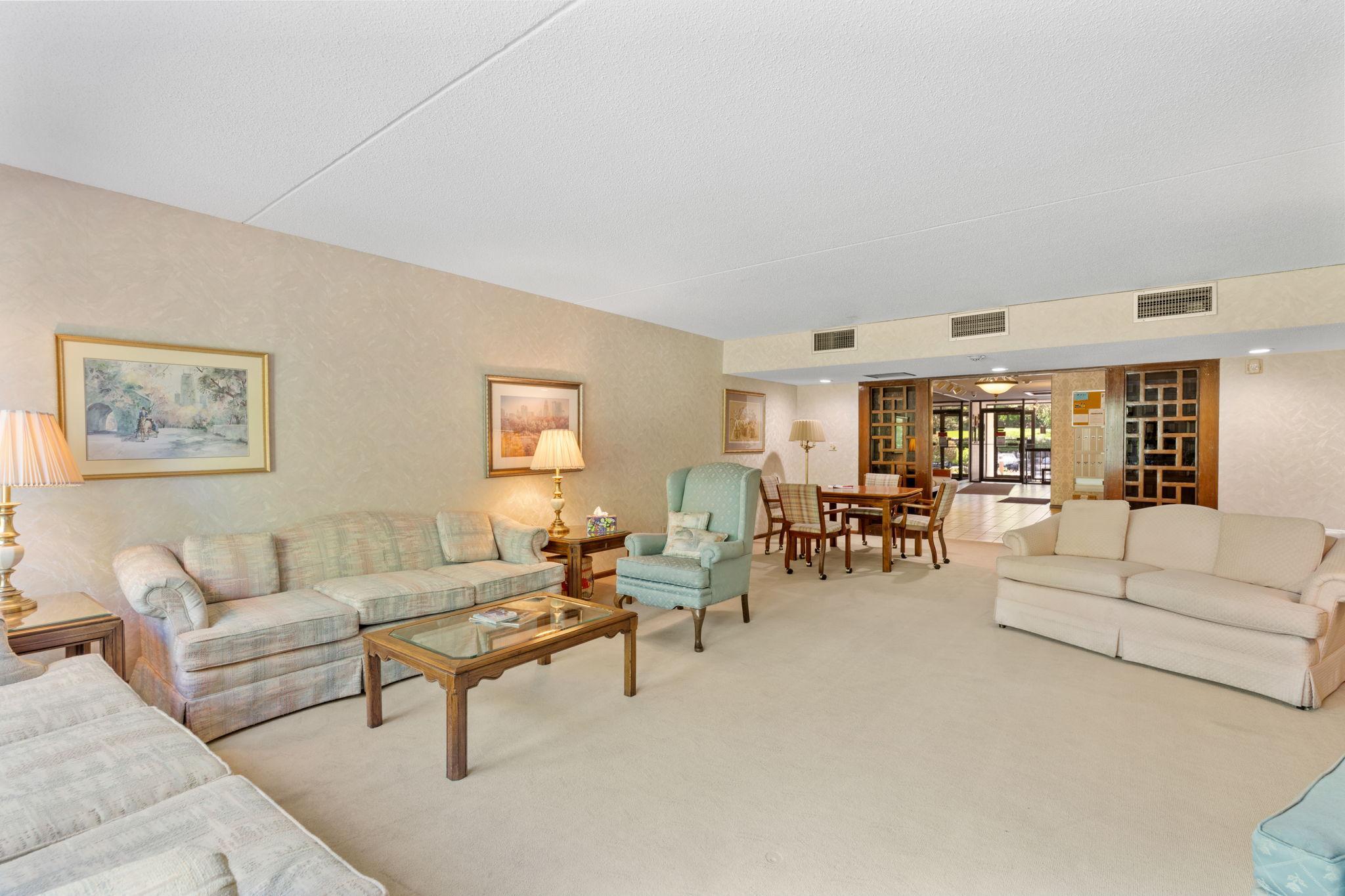 43-web-or-mls-2485 Lodin Ln E-43.jpg