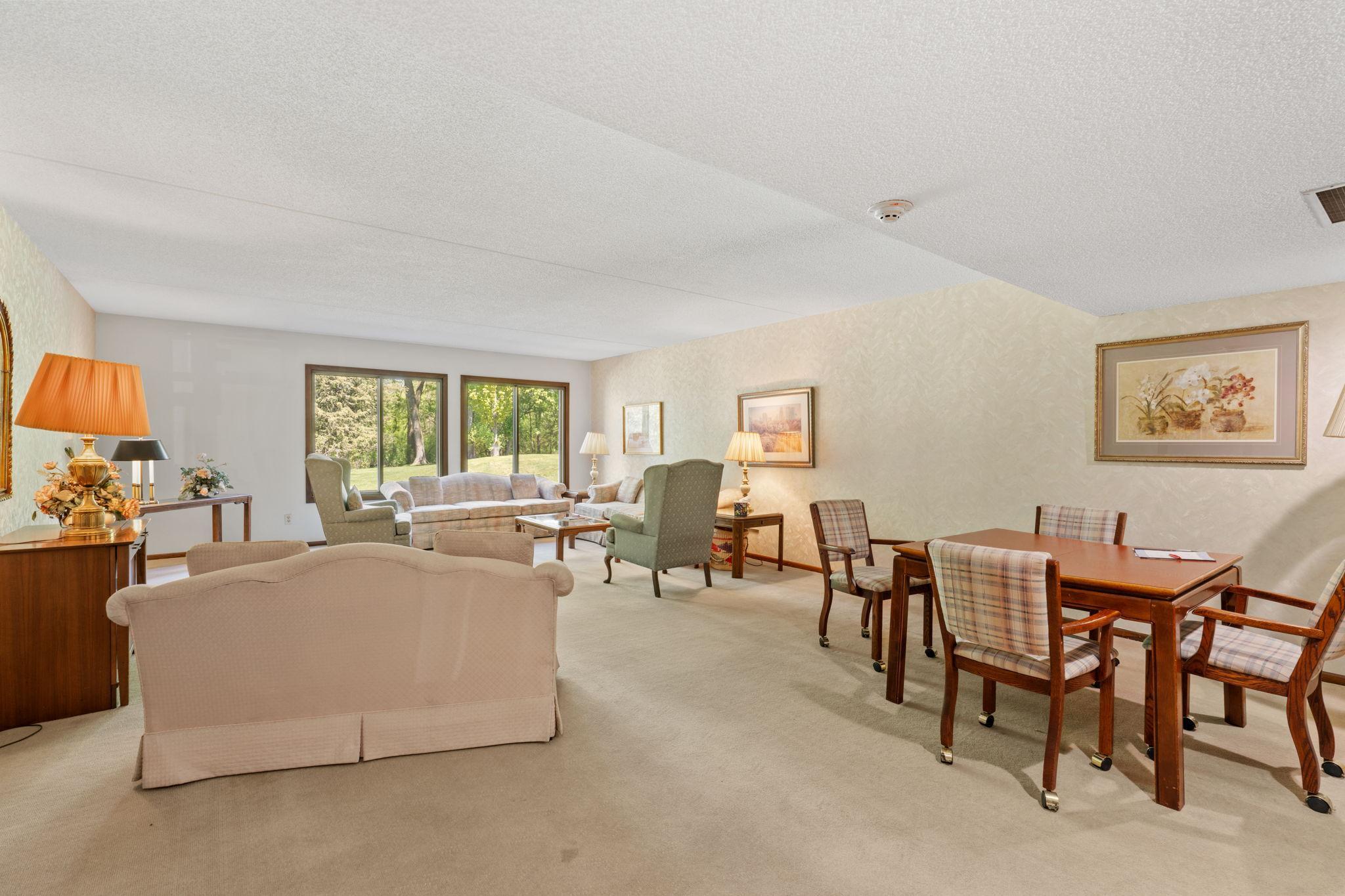 44-web-or-mls-2485 Lodin Ln E-44.jpg