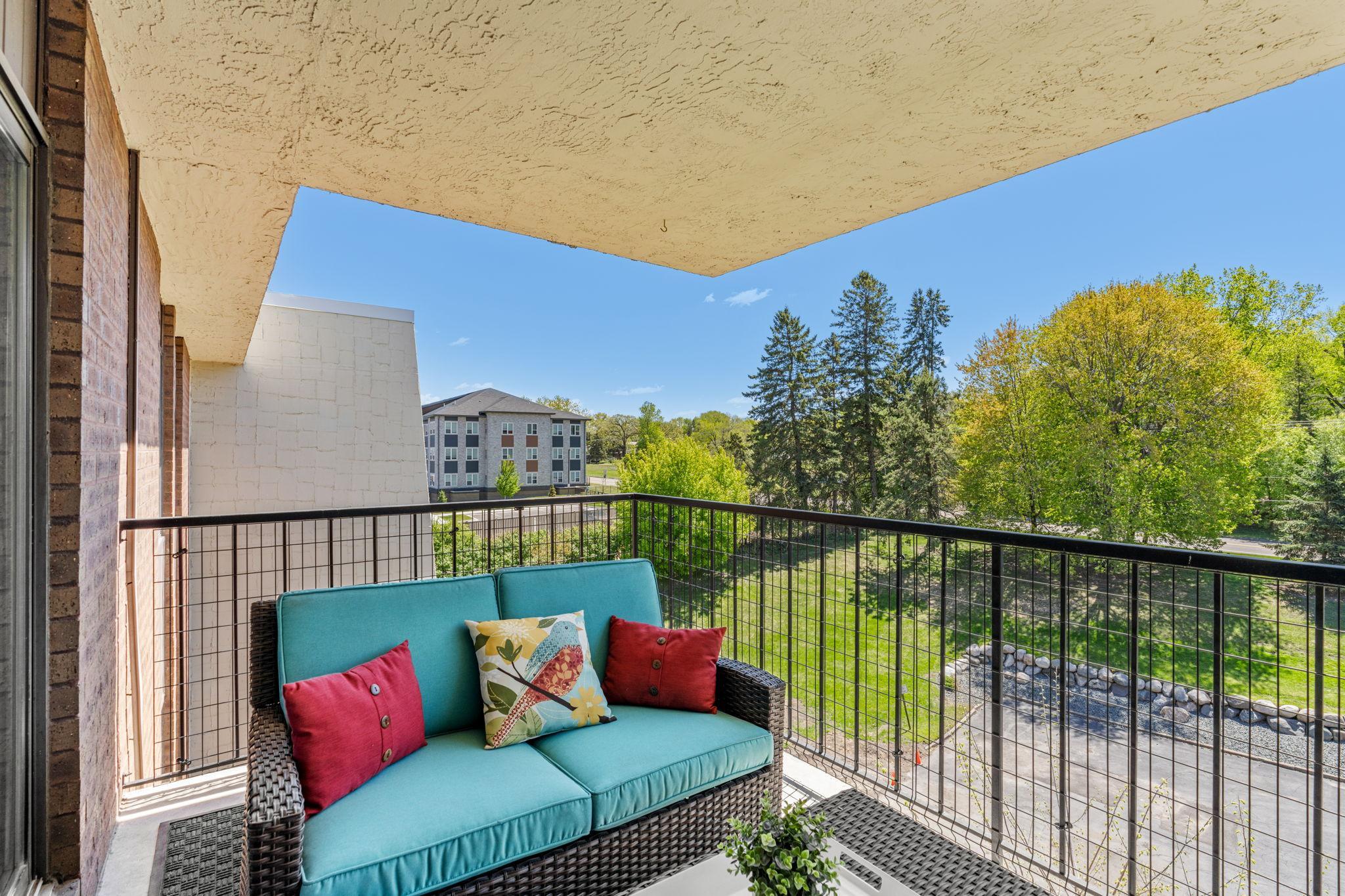 14-web-or-mls-2485 Lodin Ln E-14.jpg