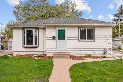 5237 Jersey Avenue N, Crystal, MN 55428