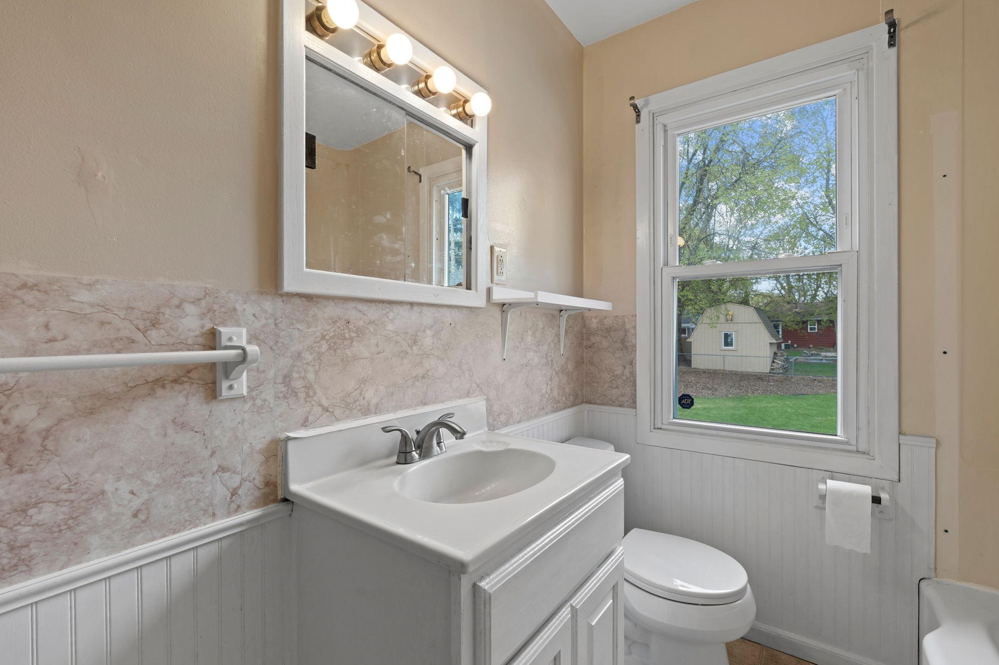 24-web-or-mls-5237 Jersey Ave N-24.jpg