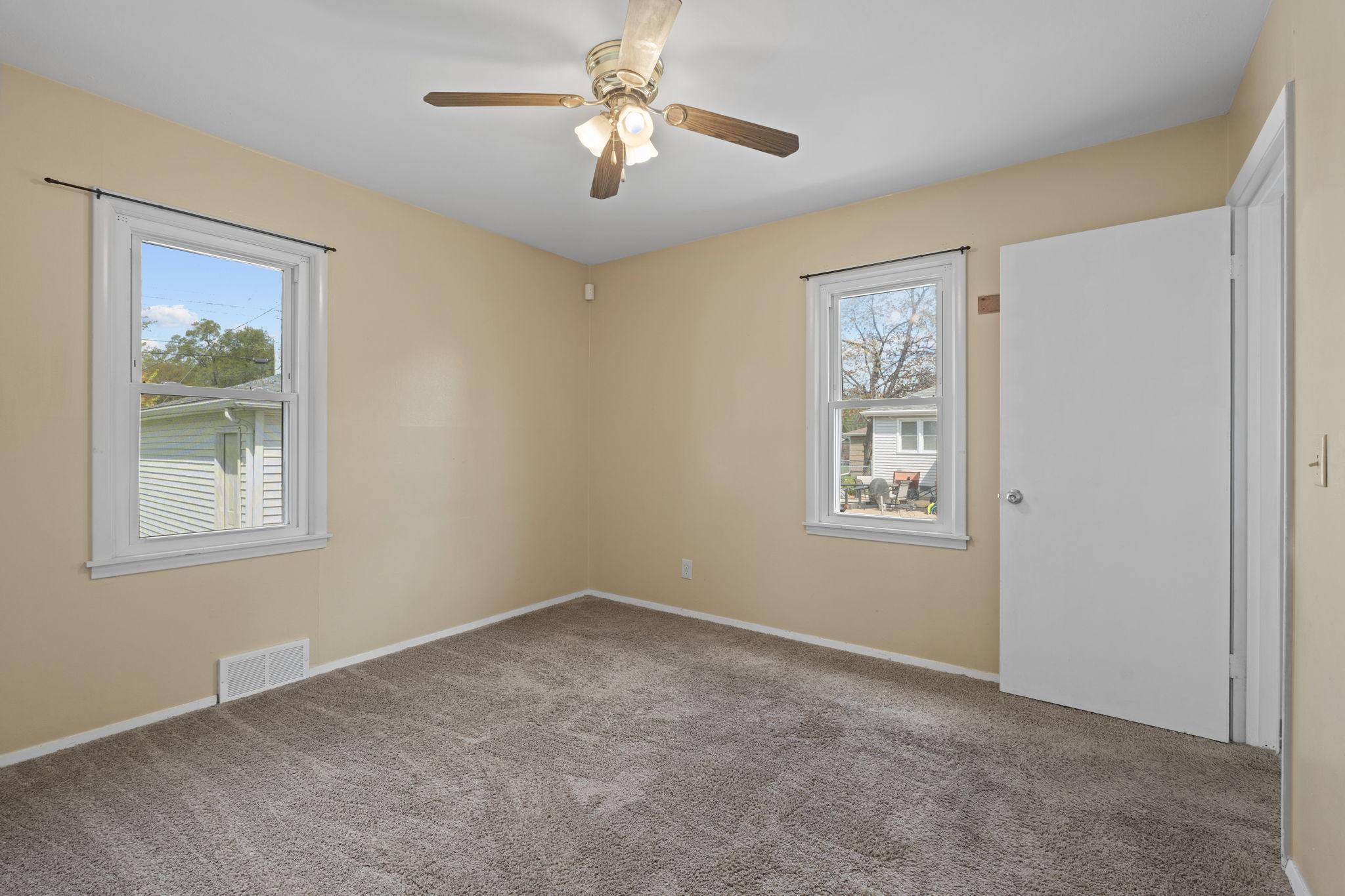 21-web-or-mls-5237 Jersey Ave N-21.jpg