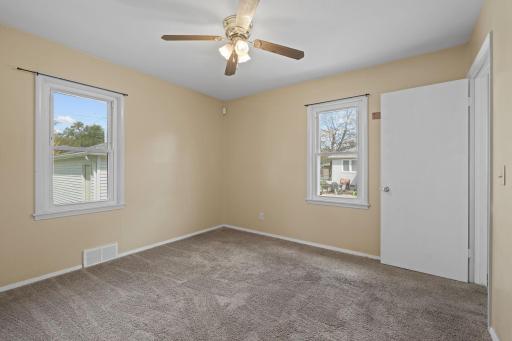 5237 Jersey Avenue N, Crystal, MN 55428