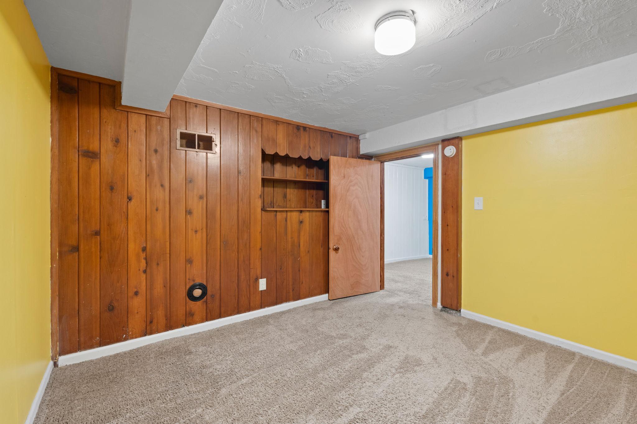 29-web-or-mls-5237 Jersey Ave N-29.jpg