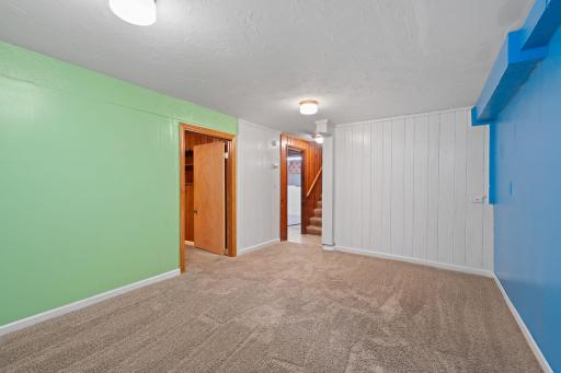 5237 Jersey Avenue N, Crystal, MN 55428