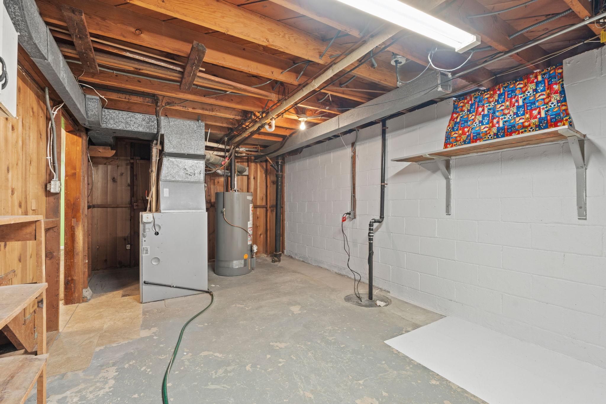 31-web-or-mls-5237 Jersey Ave N-31.jpg