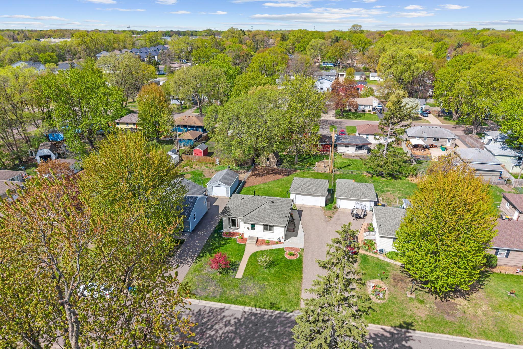 7-web-or-mls-5237 Jersey Ave N-7.jpg