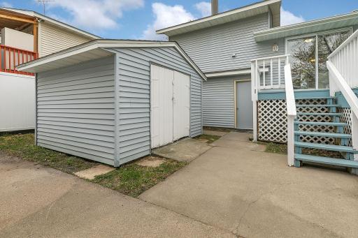 910 38th Avenue N, Saint Cloud, MN 56303