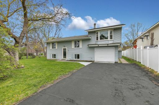 910 38th Avenue N, Saint Cloud, MN 56303