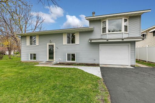 910 38th Avenue N, Saint Cloud, MN 56303