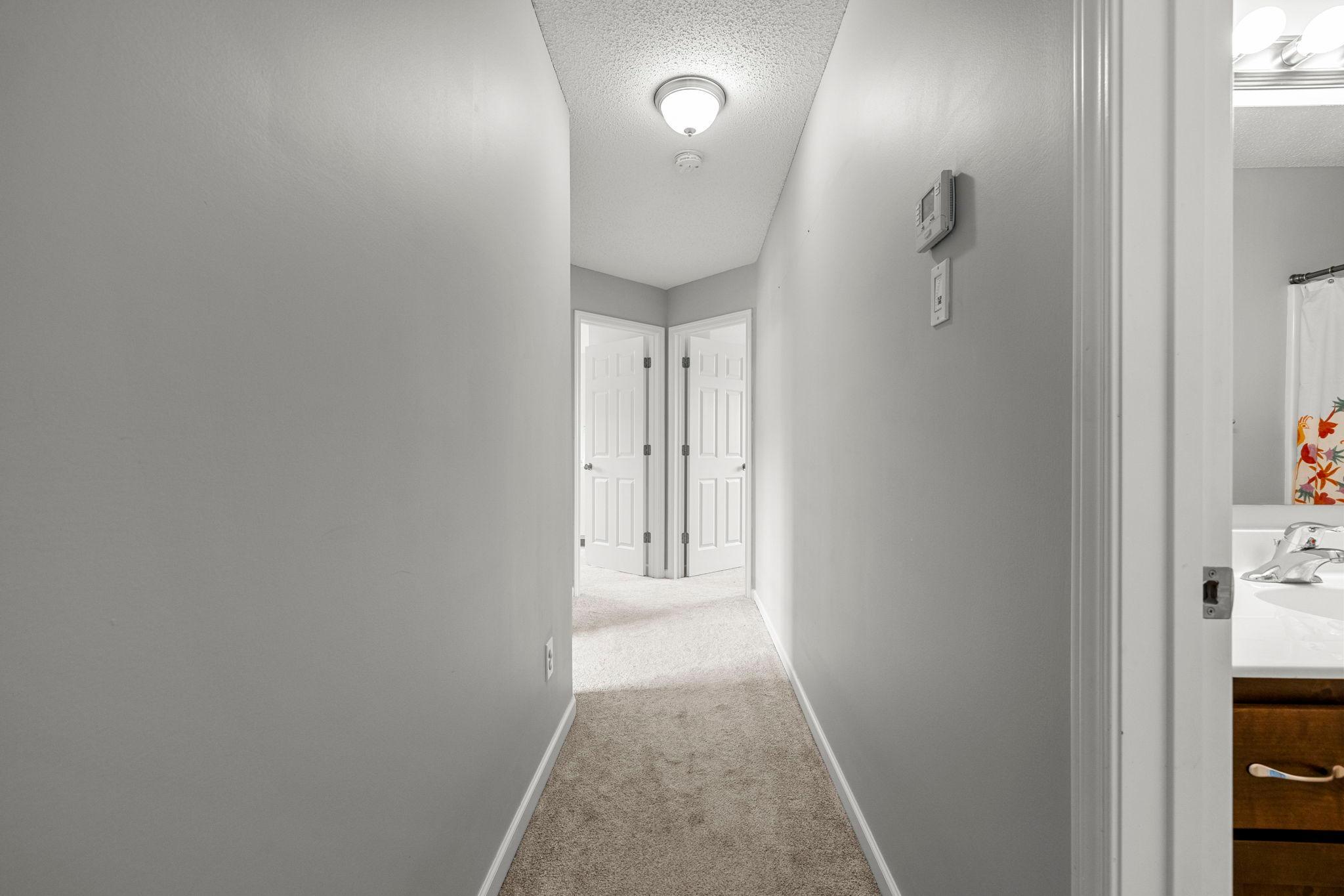 31-web-or-mls-19089 Johnson St NW-75.jpg