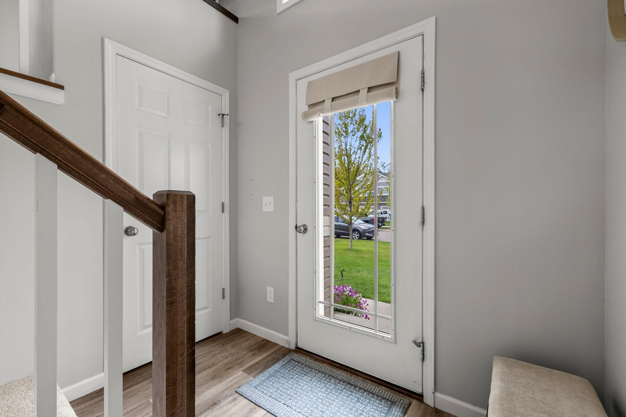 14-web-or-mls-19089 Johnson St NW-5.jpg
