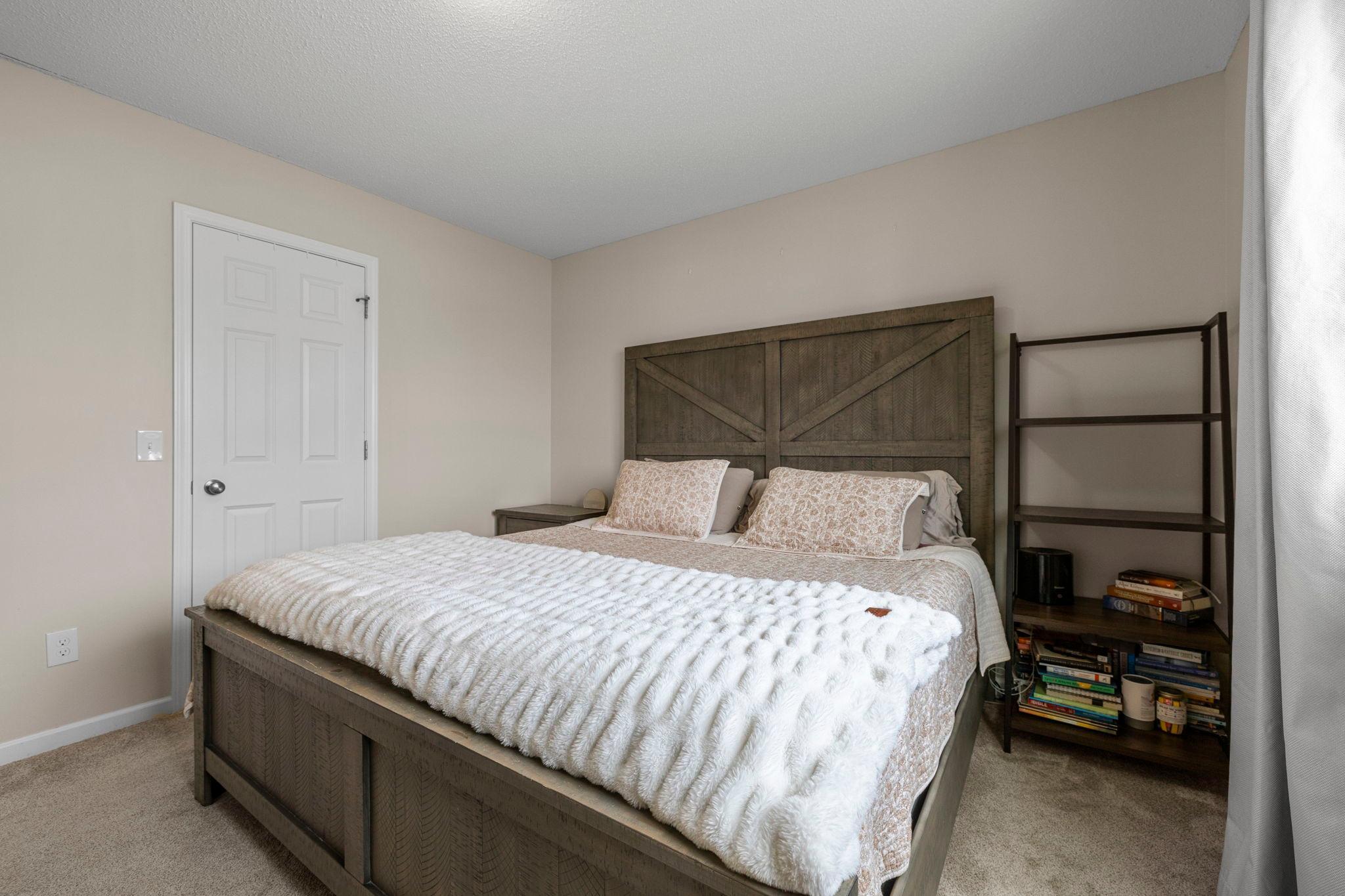 35-web-or-mls-19089 Johnson St NW-120.jpg