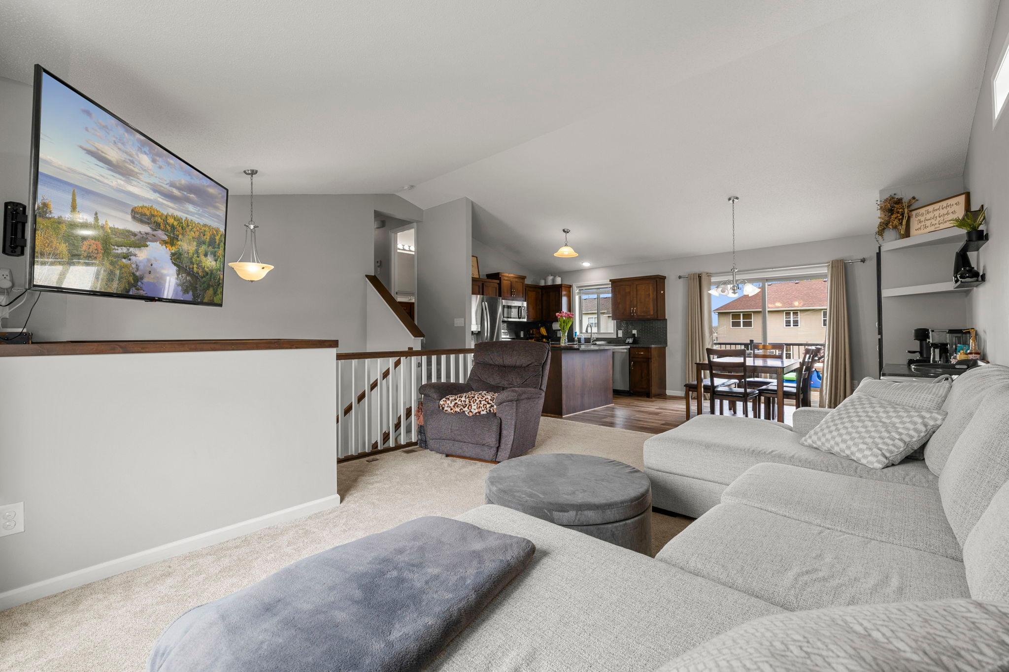 21-web-or-mls-19089 Johnson St NW-205.jpg